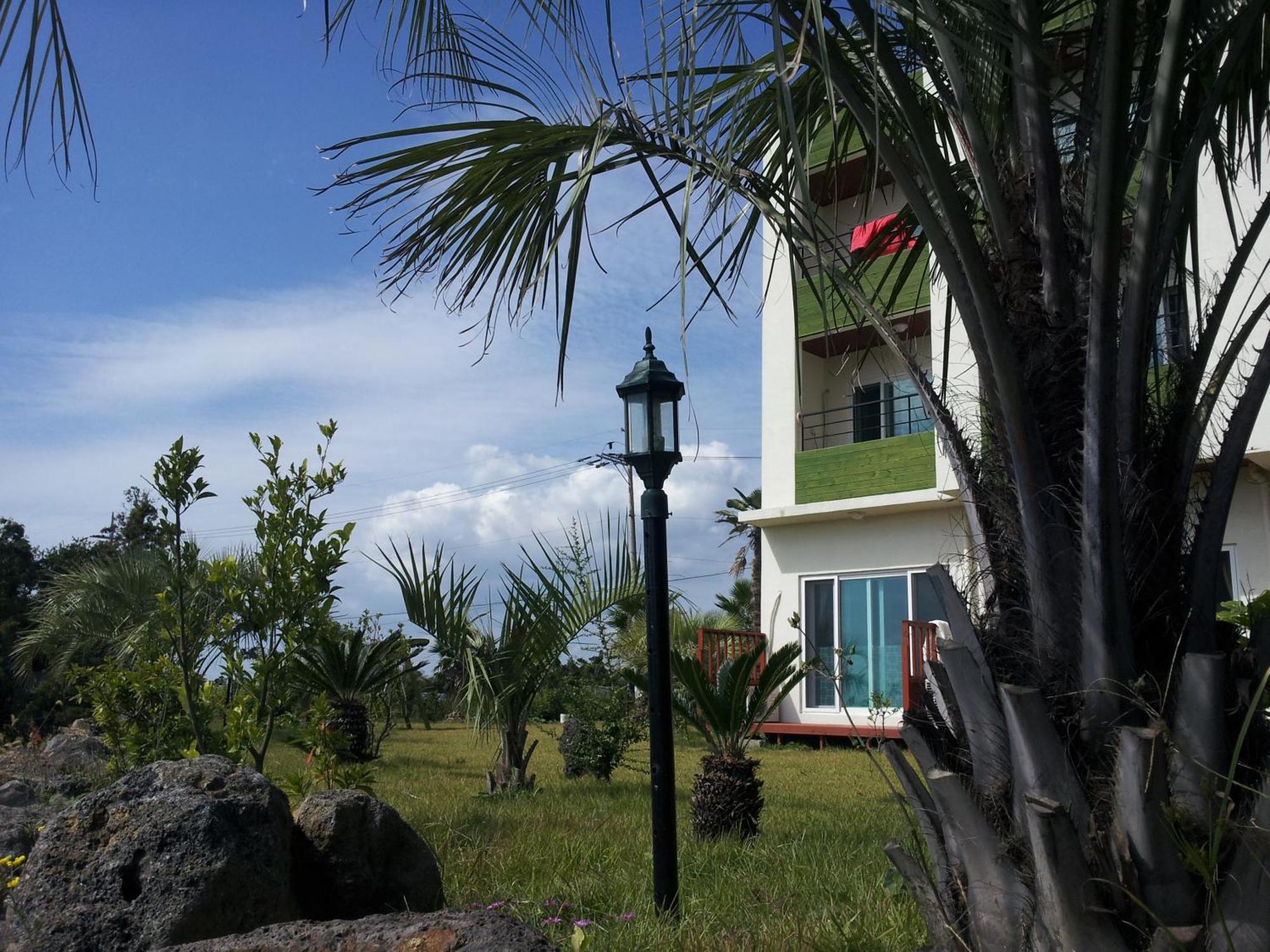 Jeju Bada Wi Olle Pension Σεογκουίπο Εξωτερικό φωτογραφία